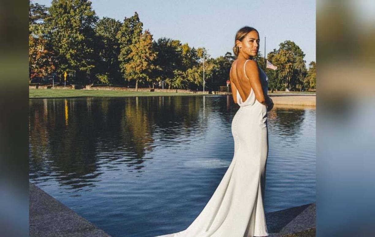 Lo’eau LaBonta lució radiante en la boda. La bella jugadora fue conquistada por el mediocampista hondureño Roger Espinoza.