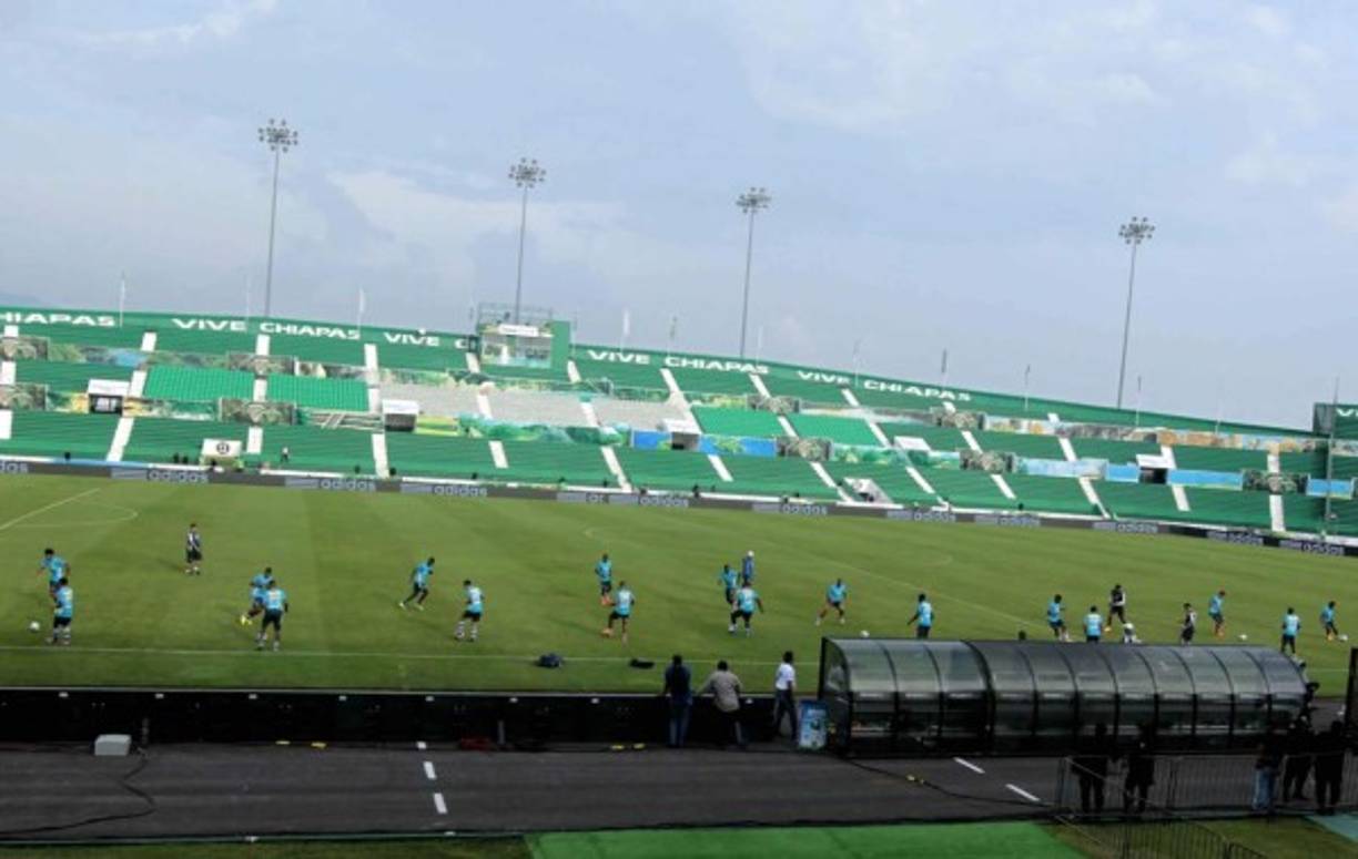 Una panorámica del estadio Víctor Manuel Reyna de Chiapas durante el reconocimiento de Honduras.