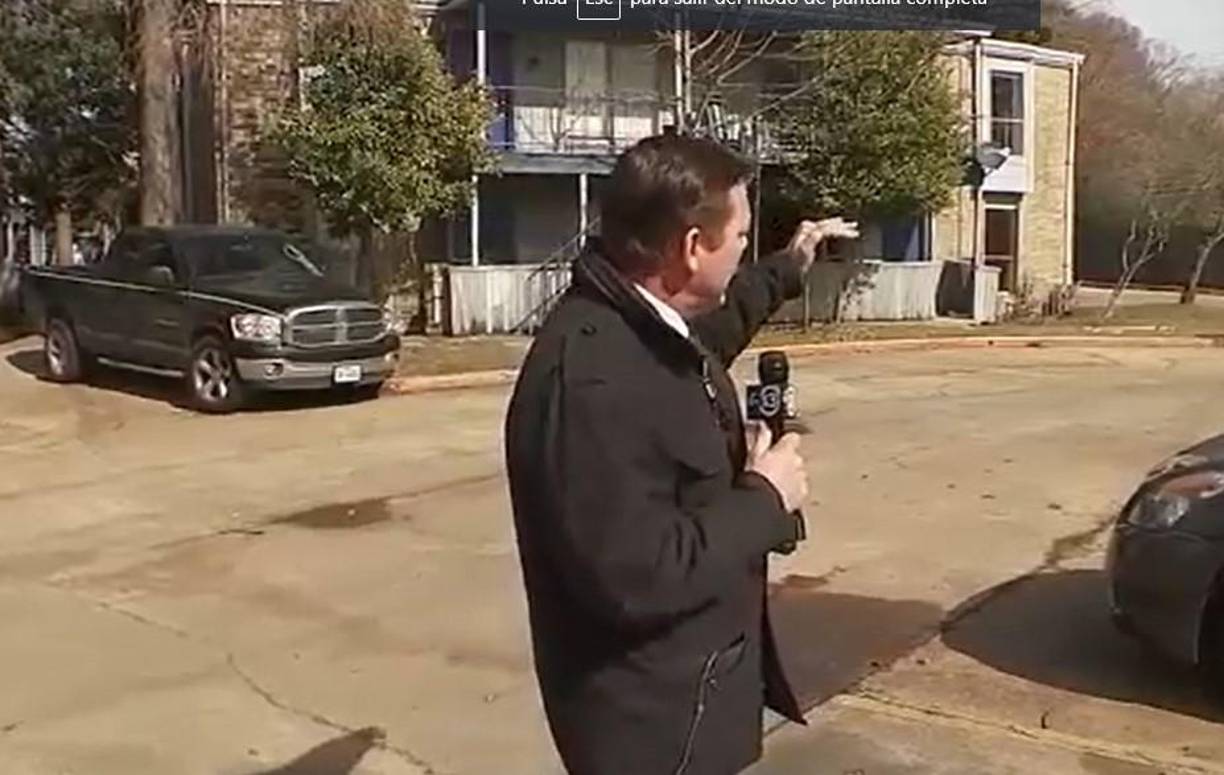 El periodista de ABC Jeff Ehling muestra el lugar en donde sucedieron los hechos.