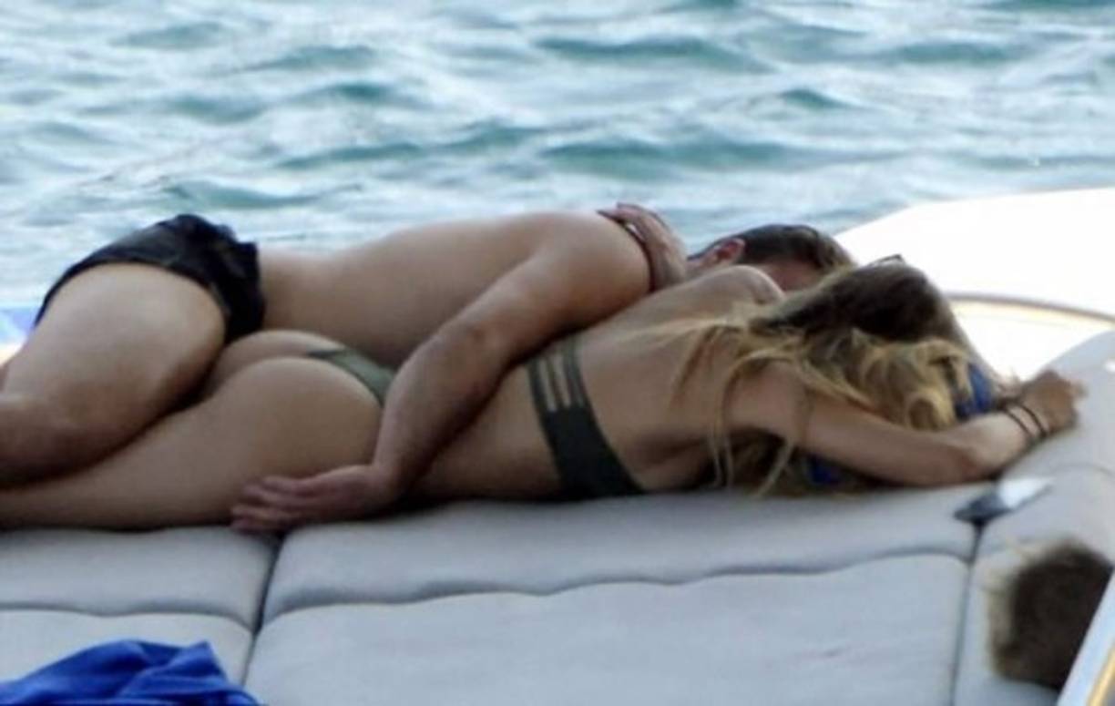 En otras imágenes, en cambio, se los pudo ver más unidos y disfrutando del paradisíaco lugar.