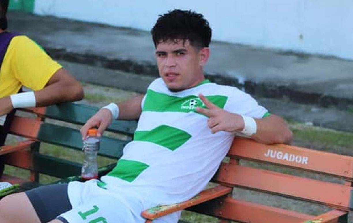 ¡Luto en el fútbol de Honduras! El joven jugador hondureño Orbin Fajardo perdió la vida de forma violenta este domingo en Puerto Cortés. 