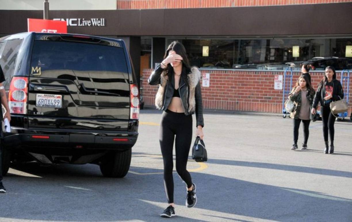 En su momento varios medios aseguraron que mantuvo una relación con el piloto Lewis Hamilton.