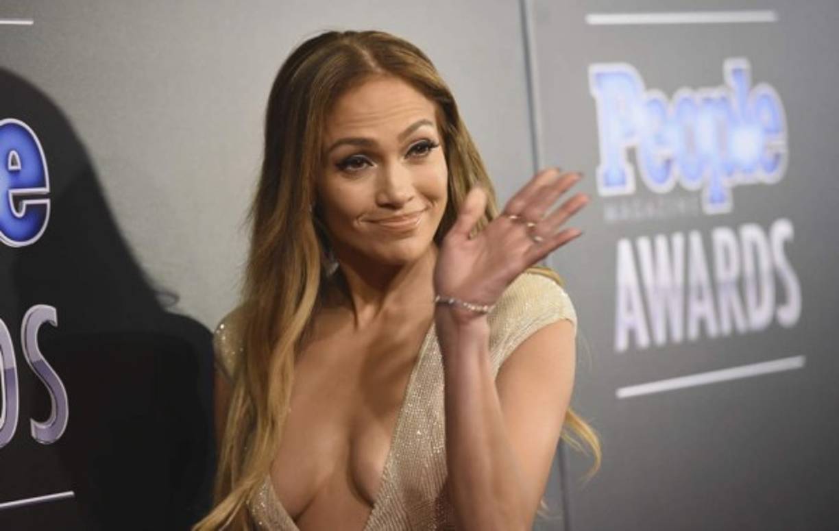 Jennifer López en los People Magazine Awards.