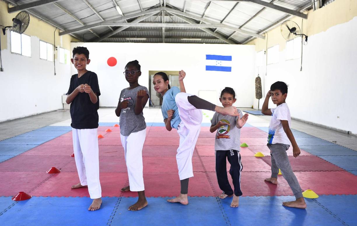 Karate Do ha sido una de las disciplinas que ha retomado su lugar en la agenda de Gerencia de Deportes MSPS, actualmente cuanta con más de 35 karatecas activos. Dirigido a la formación de karatecas y fomentación de la defensa personal para todo público desde los 5 años en adelante. 