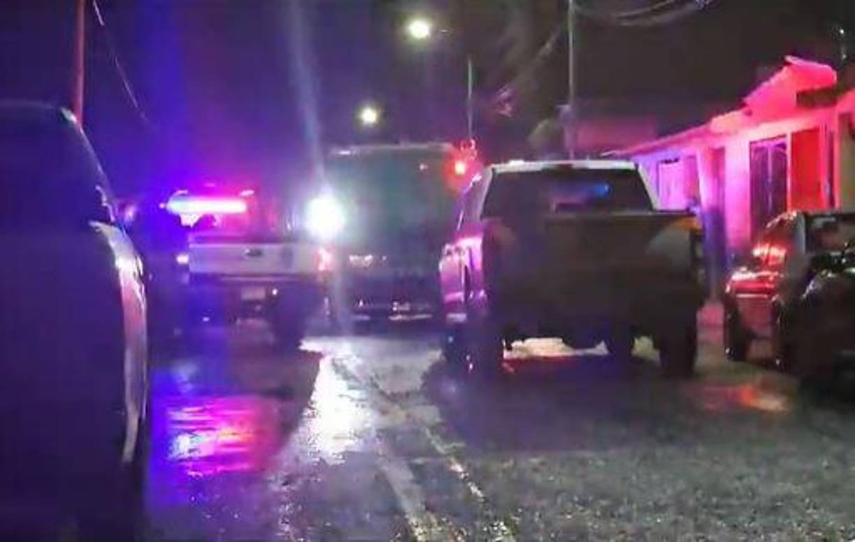 El crimen ocurrió sobre la calle Felipe Ángeles, en la colonia Lázaro Cárdenas de Angamacutiro, donde las víctimas tenían una vivienda que visitaban en periodos vacacionales, principalmente, en fin de año.