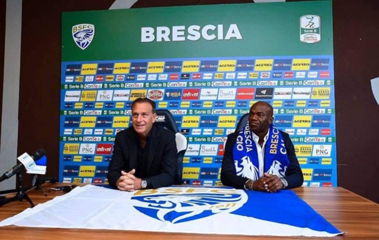 El hondureño David Suazo se convirtió este lunes en el nuevo director técnico del club italiano Brescia de la segunda de Italia. 'No escondo mi emoción al poder entrenar a un club como Brescia', dijo tras su nombramiento<br/>