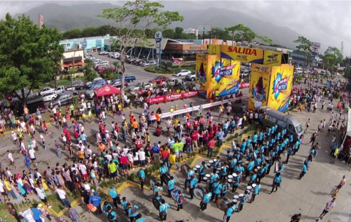 Vista aérea del espectacular ambiente familiar que se vive en la 39 Maratón Internacional LA PRENSA.