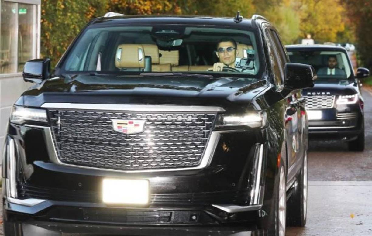 The Sun compartió el momento en el que Cristiano Ronaldo salió del entrenamiento con el Manchester United.