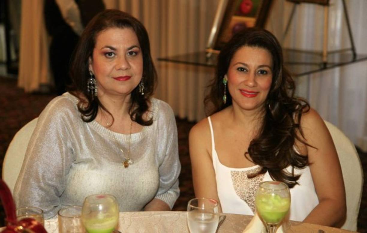 Jeannette Fortín y Patricia Salem.