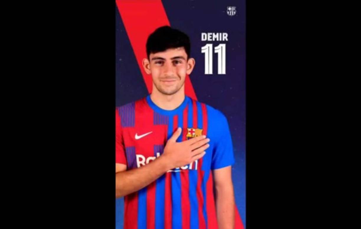 Yusuf Demir - La perla austríaca elige el 11 que era de Ousmane Dembélé.