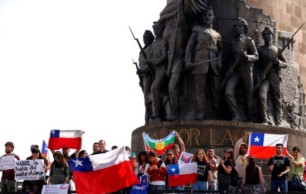 En un mes la misma ciudad debe organizar la final de la Copa Libertadores y en diciembre está fijada la vigésimo quinta cumbre mundial del clima (COP25), donde se espera que lleguen al menos 12.000 personas. EFE