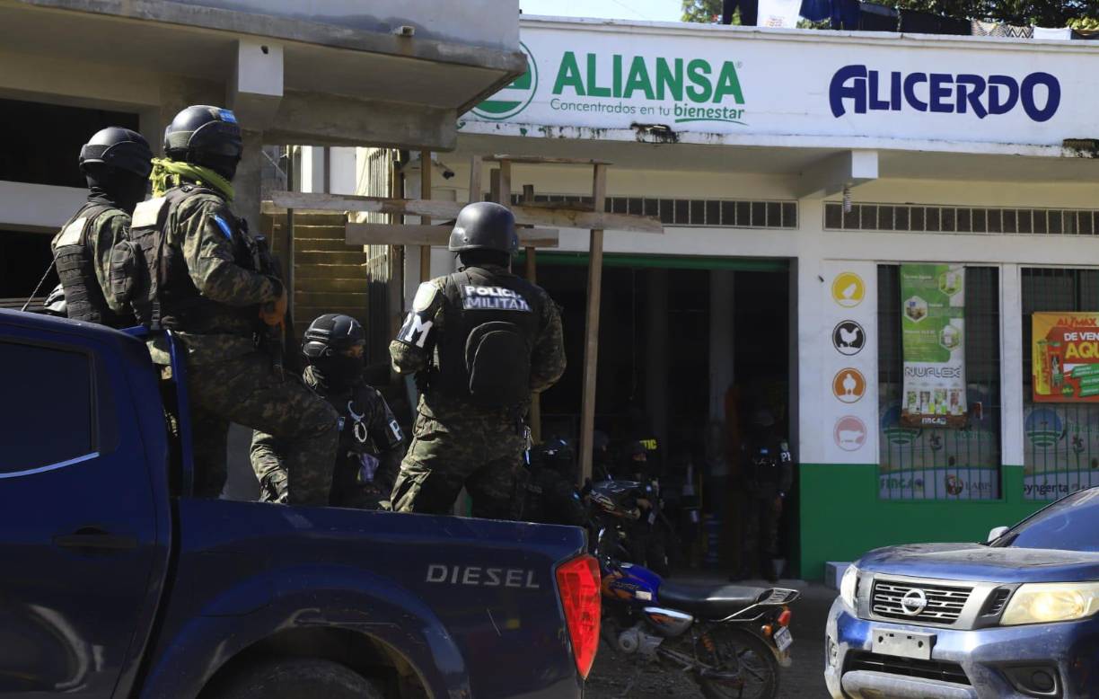 Allanamientos ejecutados por las autoridades en negocios que son propiedad del exalcalde nacionalista, Edgar Murillo. 