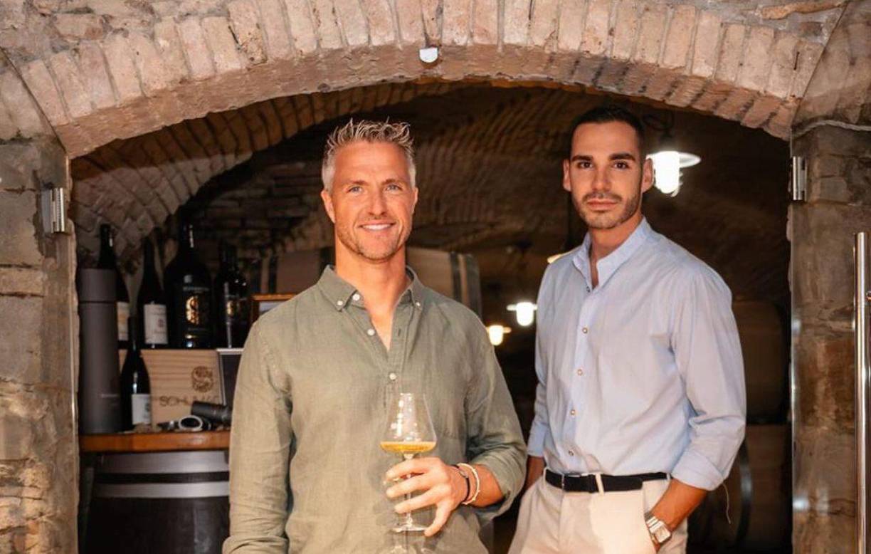 El expiloto Ralf Schumacher sigue generando revuelo luego de que cambió a su exposa por un amigo. Ahora, ha mostrado un mensaje para su exmujer.