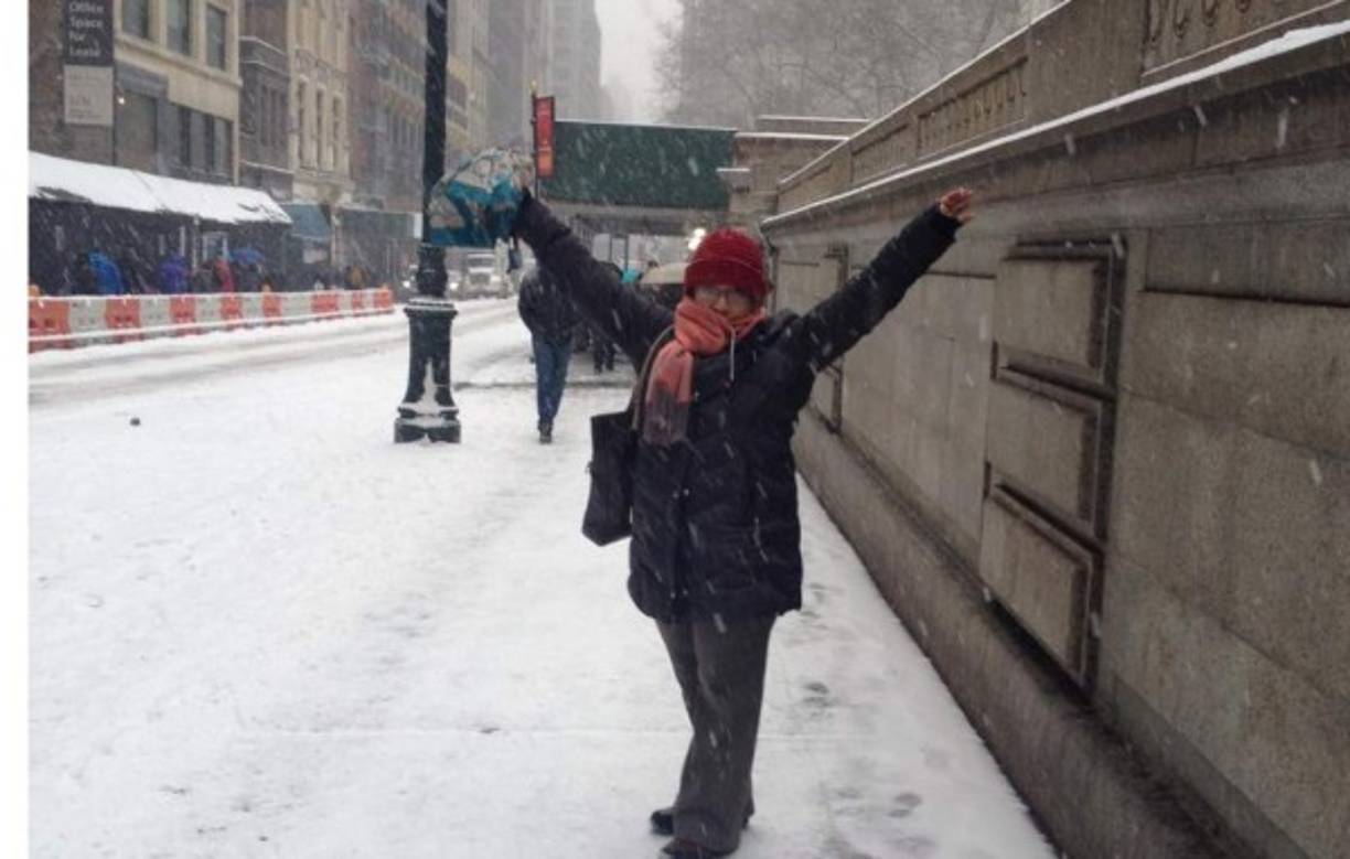 En Manhathan salindo de mi trabajo, escribe Elizabeth Conde.