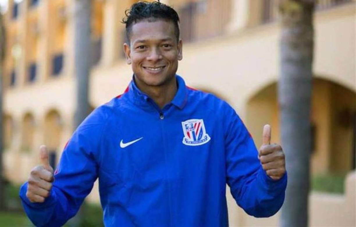 Fredy Guarín: El mediocampista colombiano volvería a la Serie A de Italia. Medios señalan que el Brescia de Italia pretende al cafetero, en su momento jugó con el Inter de Milán