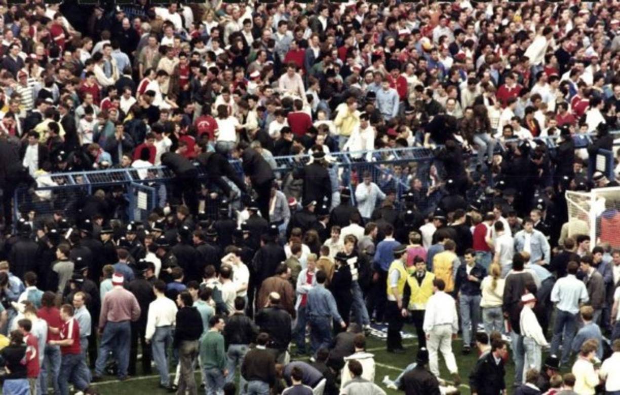 La investigación posterior concluyó que las causas no habían tenido que ver con ninguna acción violenta por parte de los aficionados, sino a causa del exceso de aforo y el mal estado del estadio, que no cumplía los requisitos de seguridad necesarios.