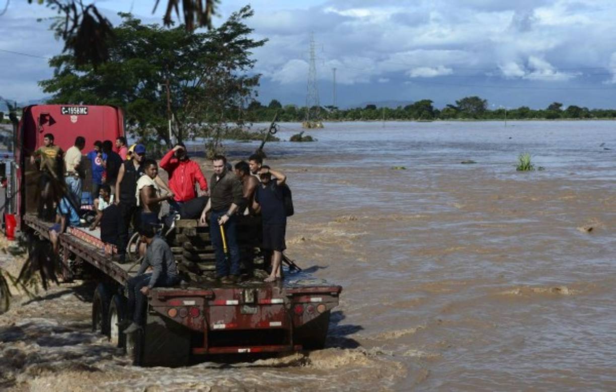 La Lima<br/>10. Martín Reyes (de 75)<br/>11. Mujer no identificada<br/>12. Mujer encontrada en Céleo González<br/>