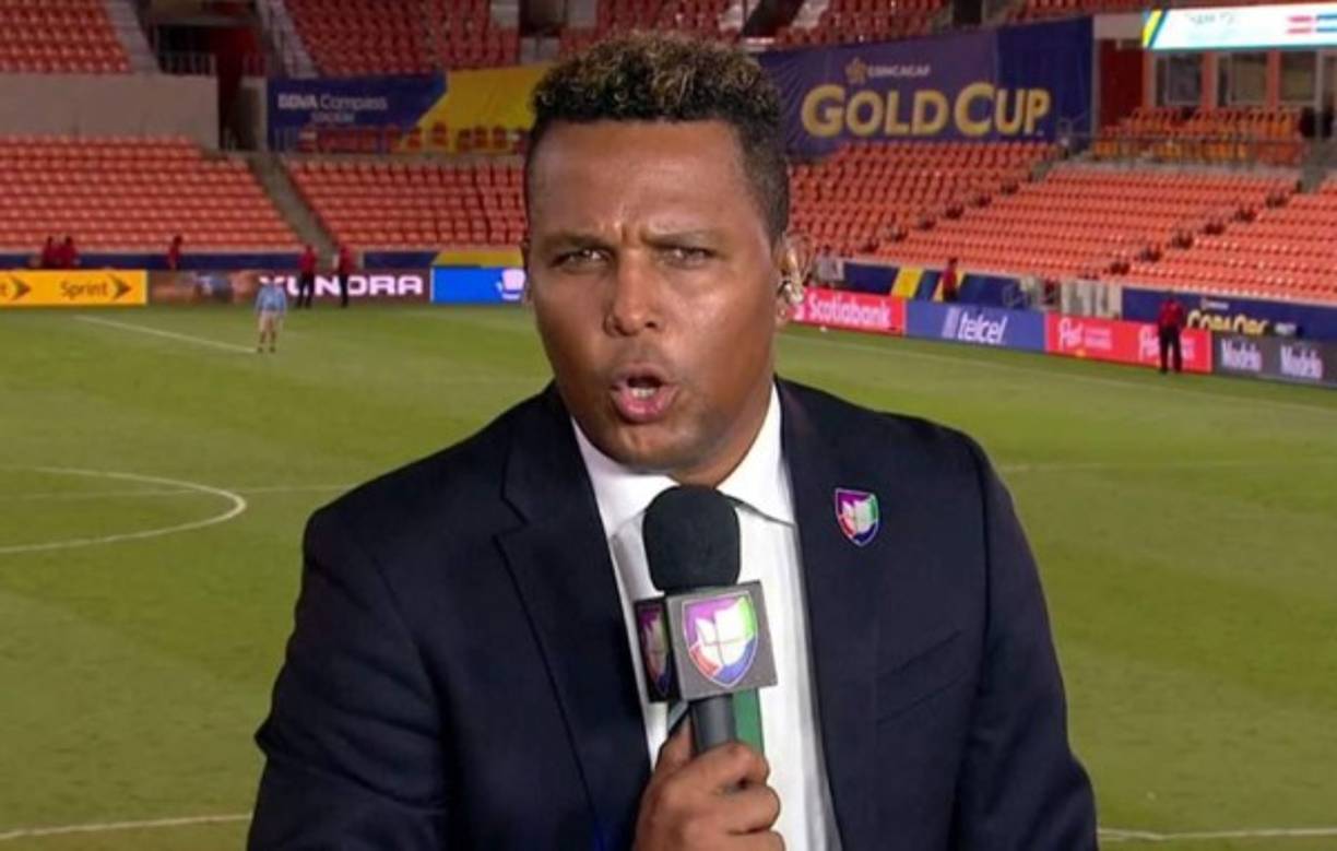 Carlos Pavón es uno de los invitados de lujo que tendrá la boda Costly-Torres. El exjugador y comentarista deportivo de Univisión, es gran amigo de Carlo.
