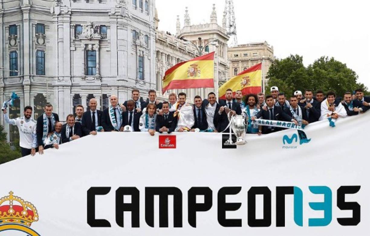 Los jugadores merengues celebraron en la mítica Plaza Cibeles.