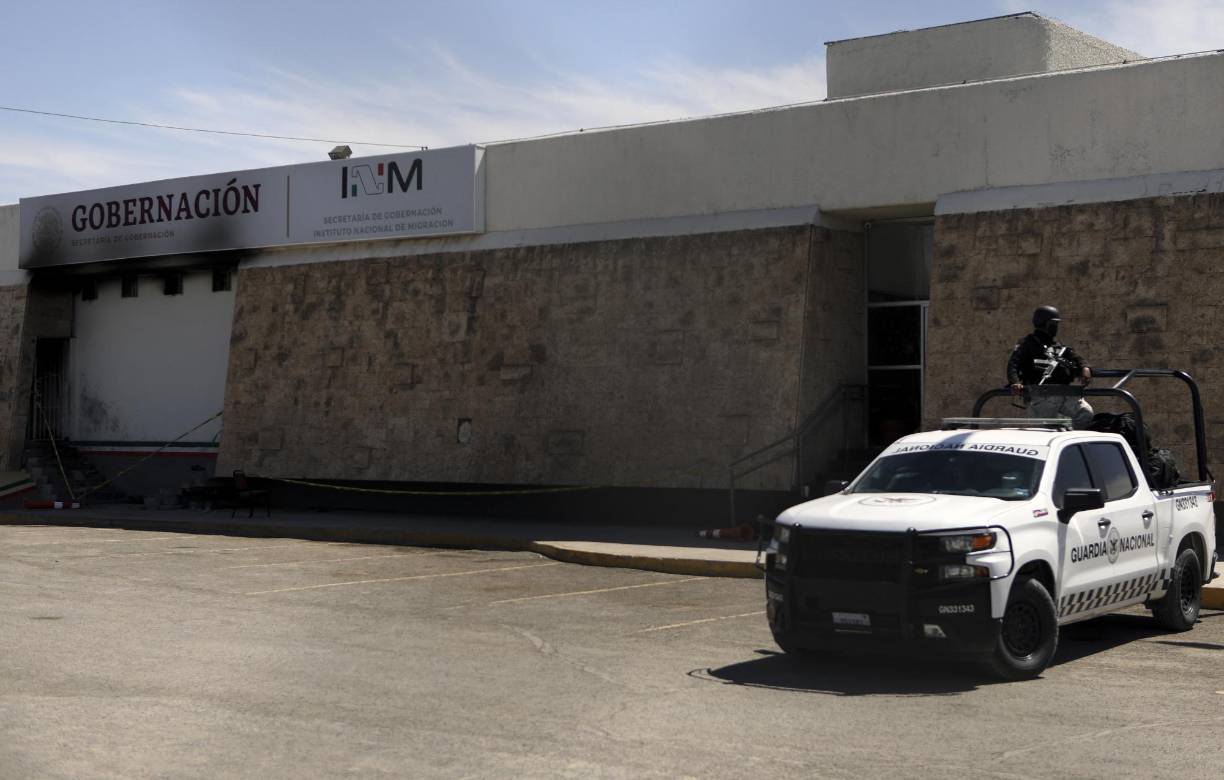 Así quedó uno de los módulos del centro de migración del INM. 