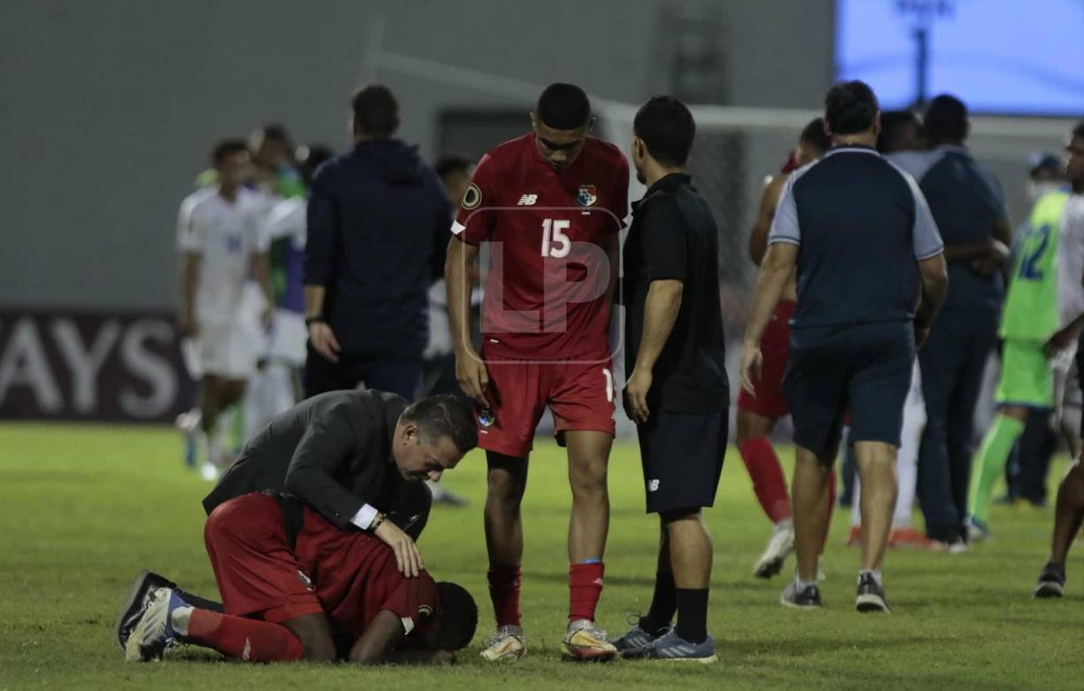 El llanto fue evidente en cada uno de los jugadores de la Sub-20 de Panamá.