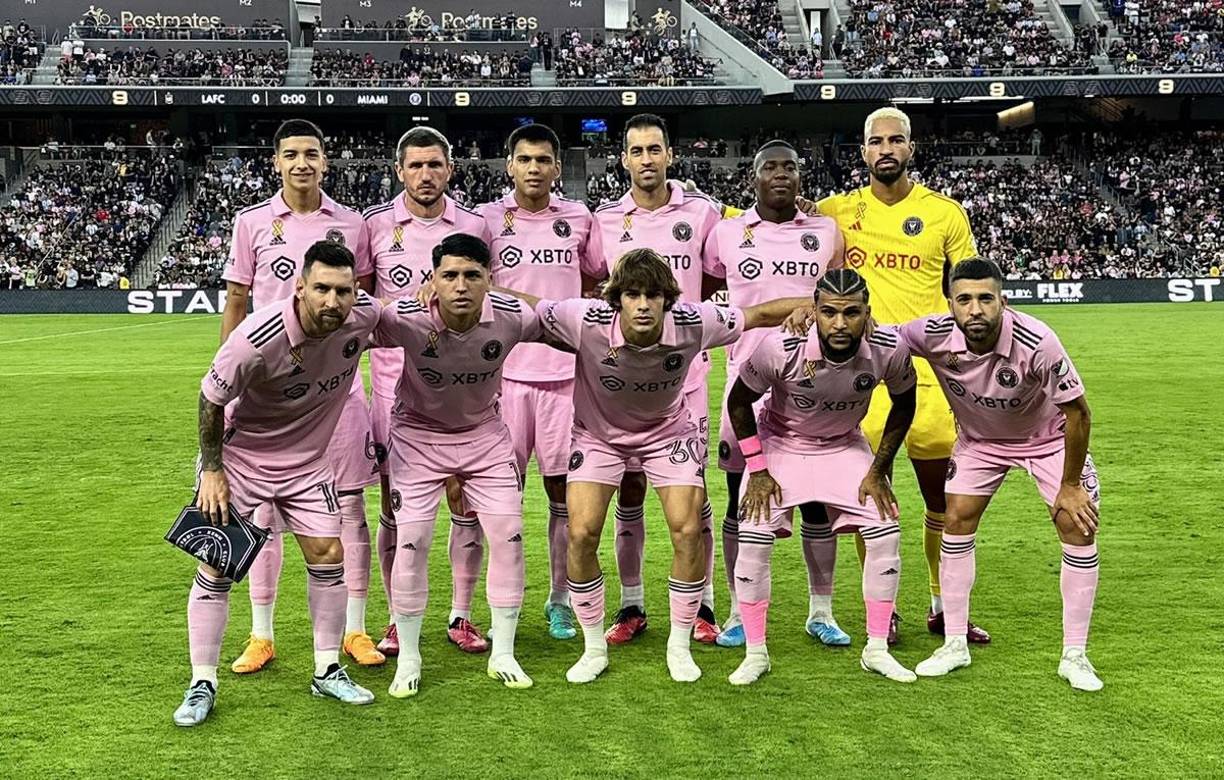 El 11 titular del Inter Miami posando antes del partido contra Los Ángeles FC.