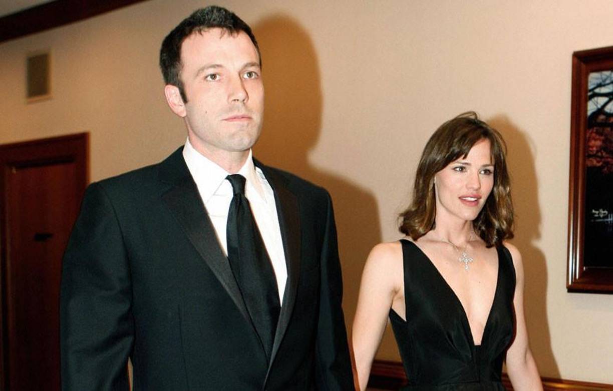 Incluso, el actor y productor aseveró que si siguiera con la madre de sus tres hijos (Violet, de 16 años; Seraphina, de 12, y Samuel, de 9) tendría problemas con el alcohol.