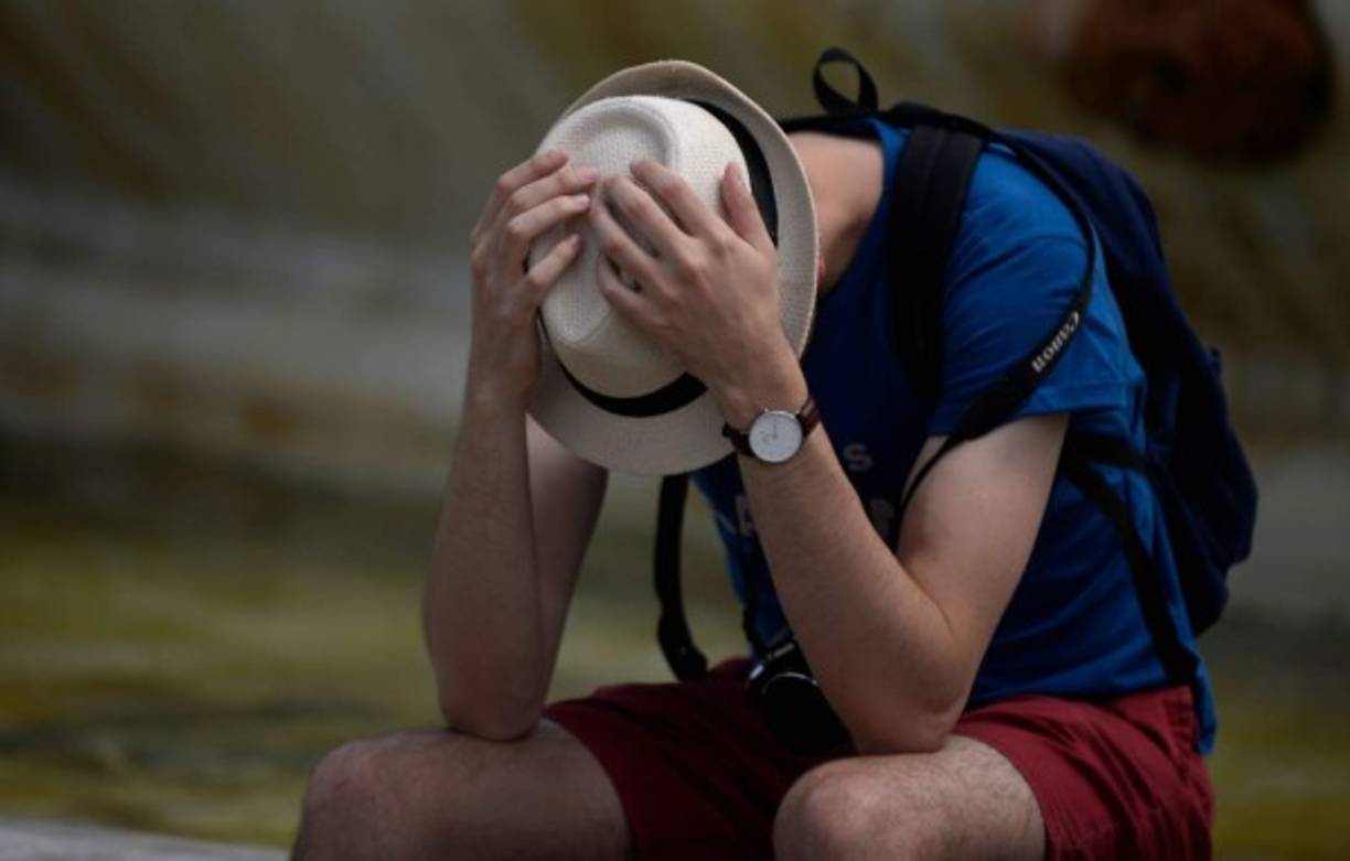 Italia también vive la ola de calor más intensa del verano boreal pese a que su punto álgido ya ha pasado y en las próximas horas las temperaturas tenderán a suavizarse en todo el país.<br/>