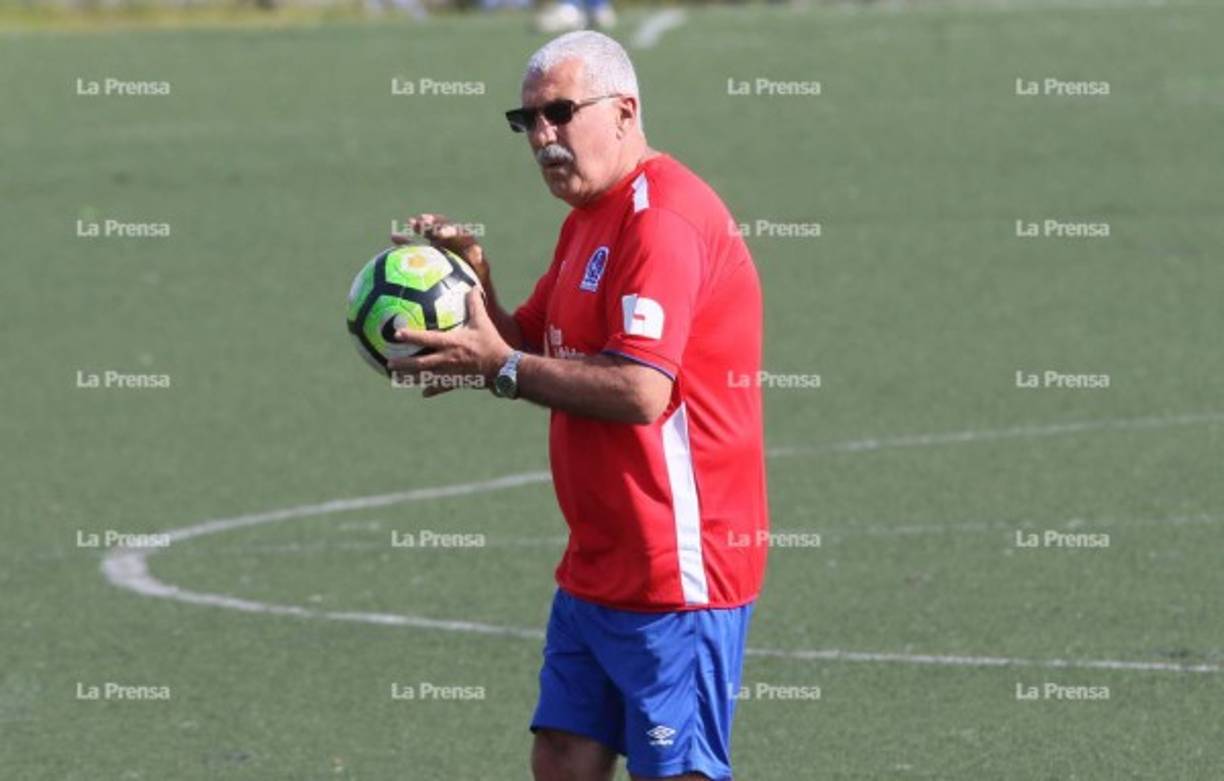 Manuel Keosseián ya pone mano dura en el Olimpia y la mañana de este martes lo demostró en la práctica del club olimpista.