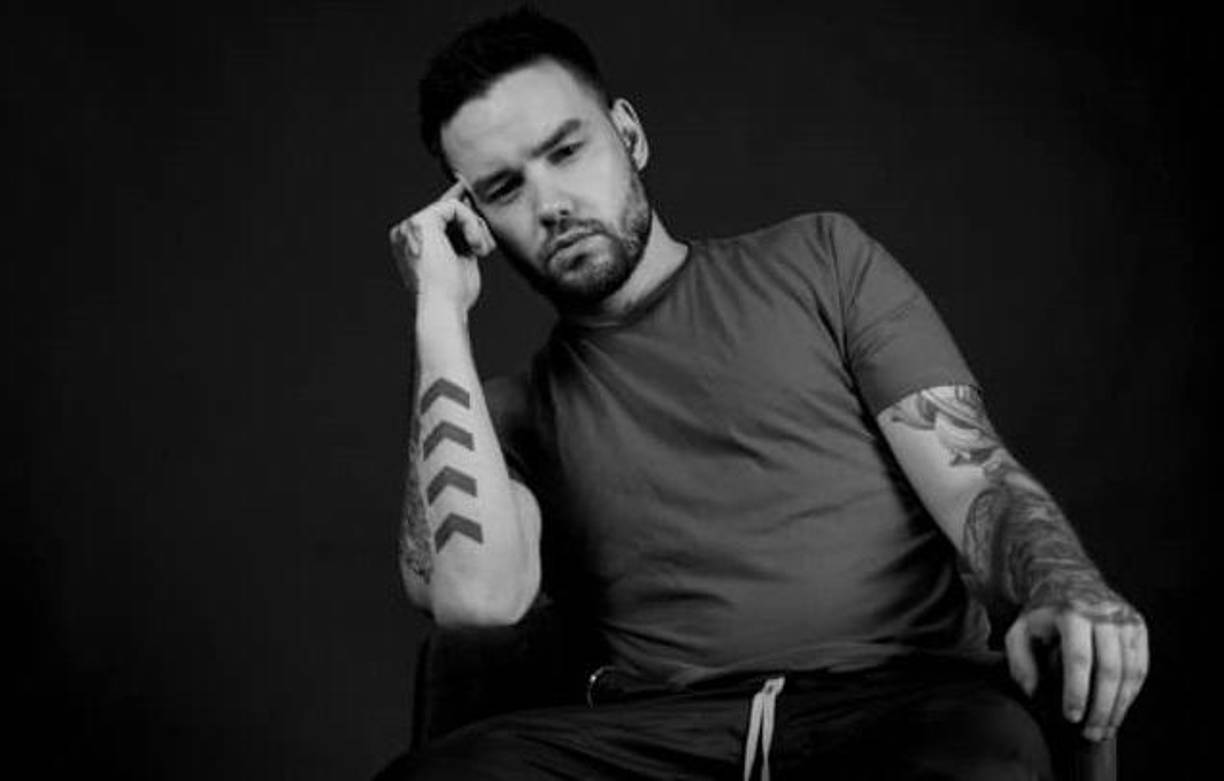 Tras el regreso de su cuerpo a Inglaterra la semana pasada, el funeral de la fallecida estrella de One Direction, Liam Payne, se estaría llevando a cabo próximamente de manera privada. El cantante de 31 años falleció trágicamente en Argentina el mes pasado luego de caer desde el balcón de su hotel en Buenos Aires. Desde entonces, tres personas han sido acusadas en relación con su muerte. 