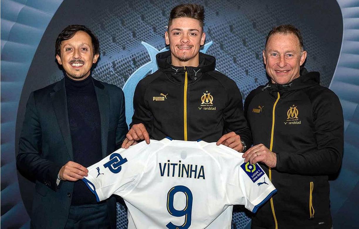 Vitinha - El Olympique de Marsella se hizo con los servicios del delantero internacional Sub-21 de Portugal, procedente del Sporting Braga, a cambio de 25 millones de traspaso más siete millones en bonificaciones, según precisó el club luso.