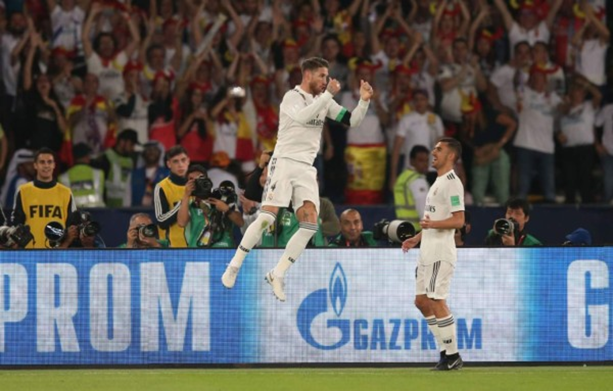 Sergio Ramos luego dio un gran salto para celebrar de esta manera.