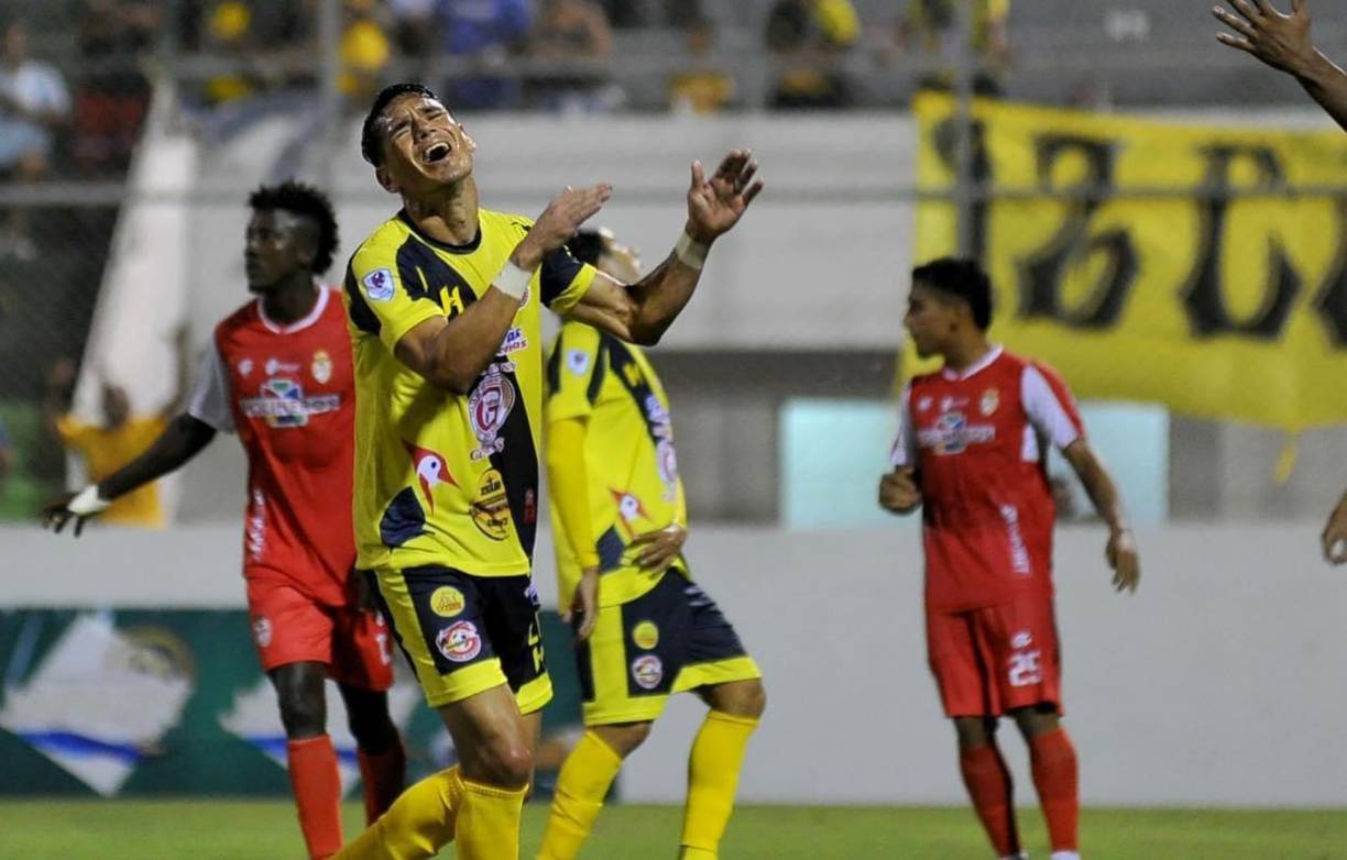 El encuentro entre los “Burritos” y la Real Sociedad culminó con un empate 1-1 en el Estadio Carlos Miranda de Comayagua.