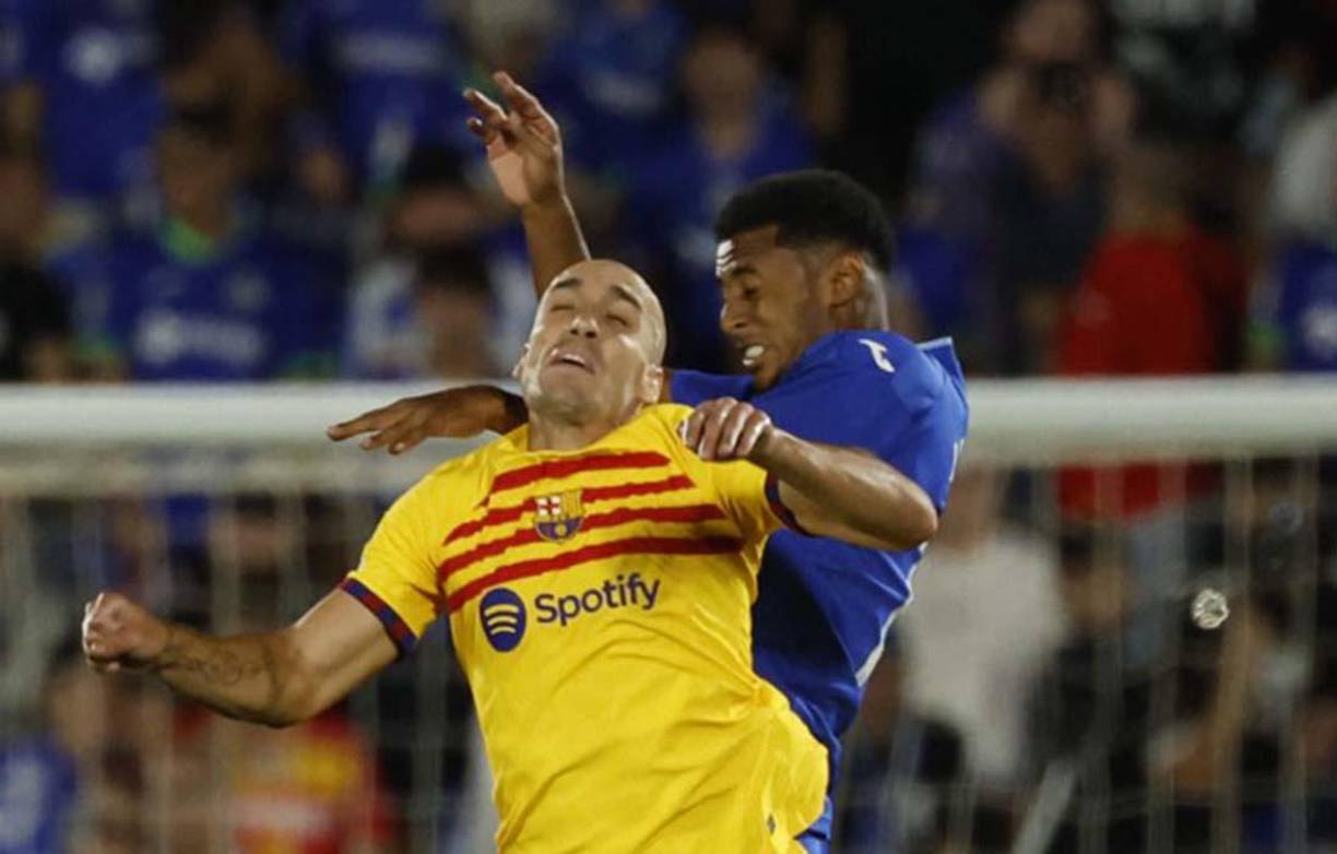 Choco Lozano tuvo su duelo con Romeu, uno de los nuevos fichajes del Barcelona para la presente campaña. 