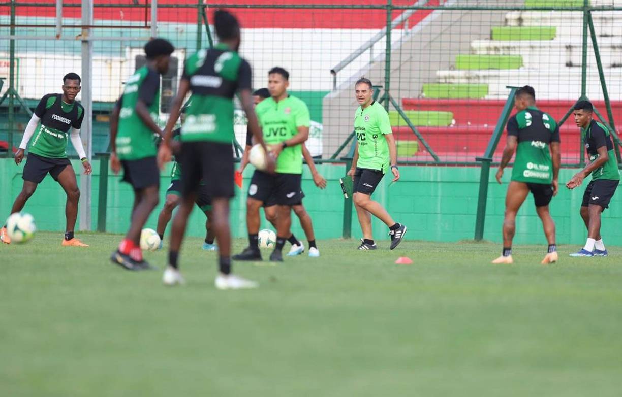 ’La Tota’ Medina siguió muy de cerca su primer entrenamiento del Marathón.