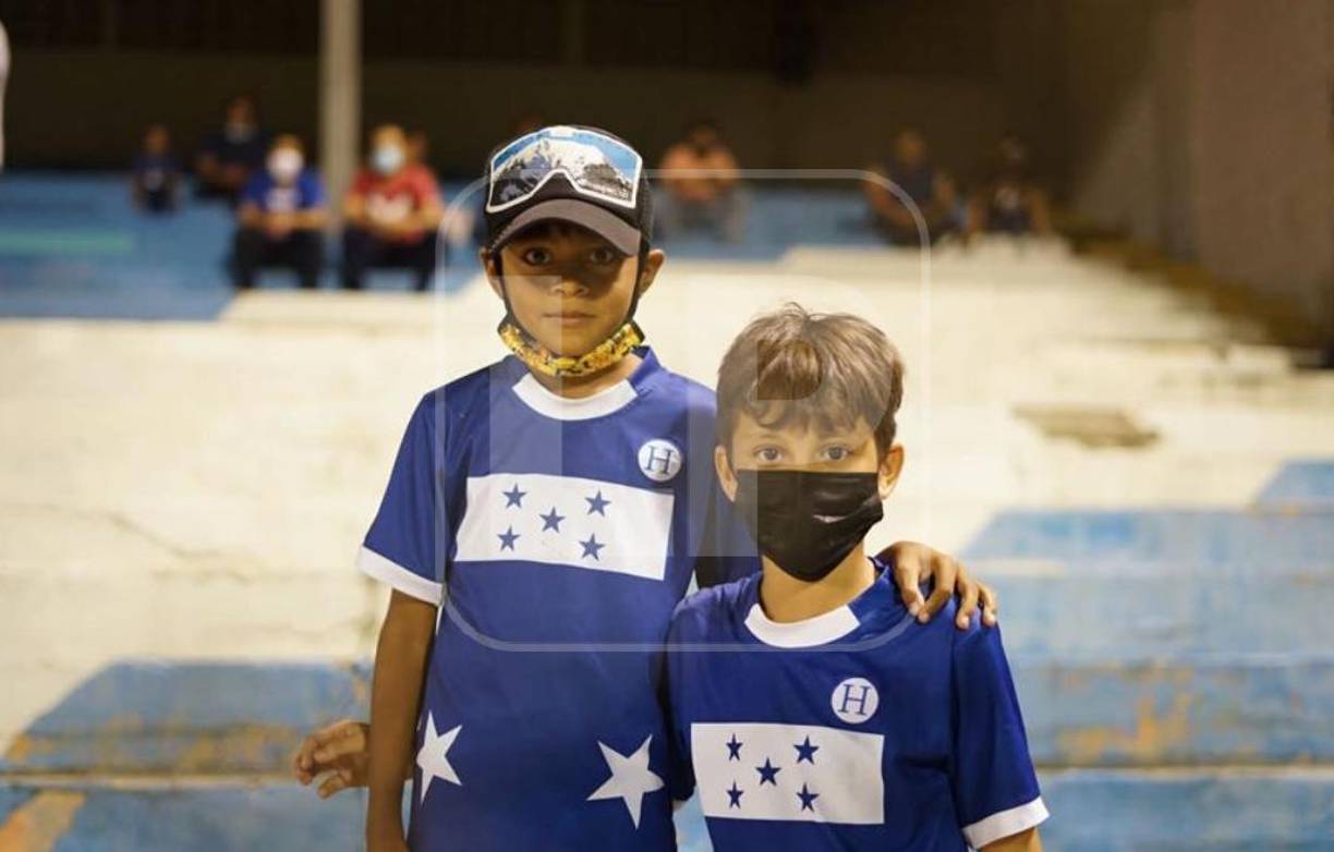 Muchos niños se han visto en el estadio algo positivo porque las familias quieren regresar a los recintos deportivos.