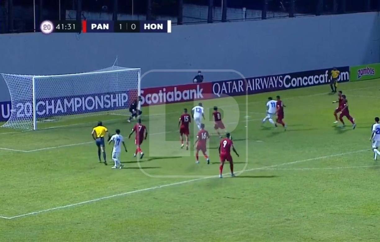 “Me siento muy feliz por estos momentos, hablamos poco, lo saludamos el día de la clasificación al Mundial. Fue hermoso escuchar a todo el estadio decir su nombre, será inolvidable”, expresaron los padres.