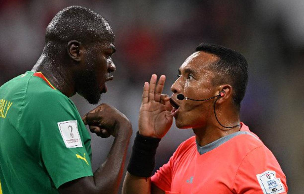 Iván Bartón es el hombre más señalado en estos momentos en Honduras por su pésimo trabajo en el estadio Azteca.