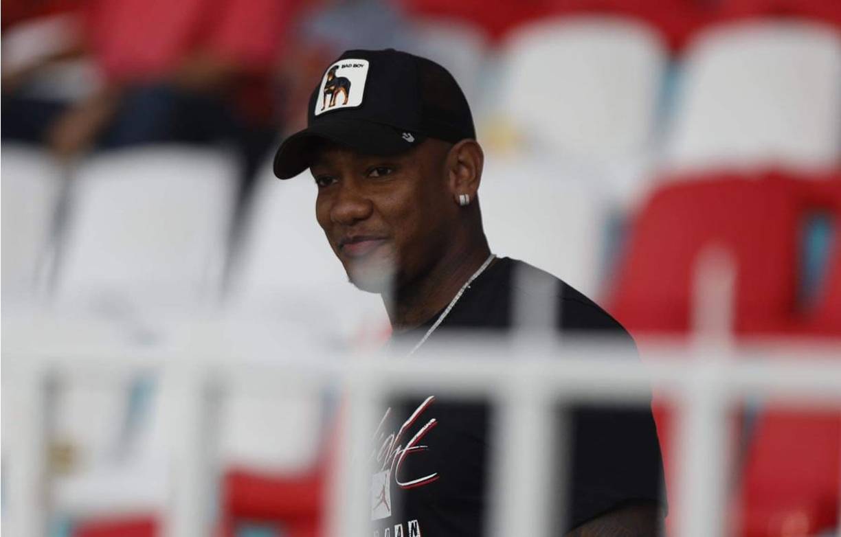 Romell Quioto se dejó ver sonriente pese a quedar fuera de la Selección de Honduras para los partidos contra México en la Nations League de la Concacaf.