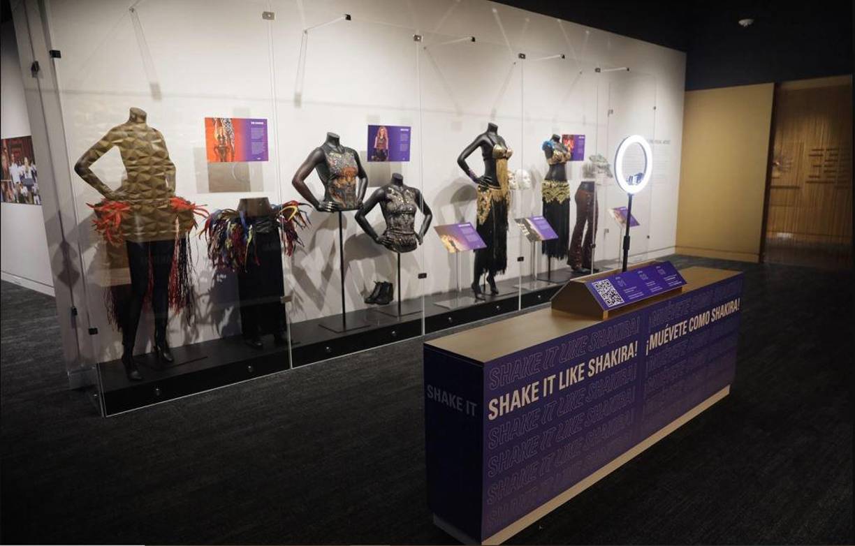 Los boletos para ingresar al Museo de los Grammy tienen los siguientes precios: Adultos, 17 dólares y niños de 5 a 17 años, $12. Los menores de 4 años entran gratis. 