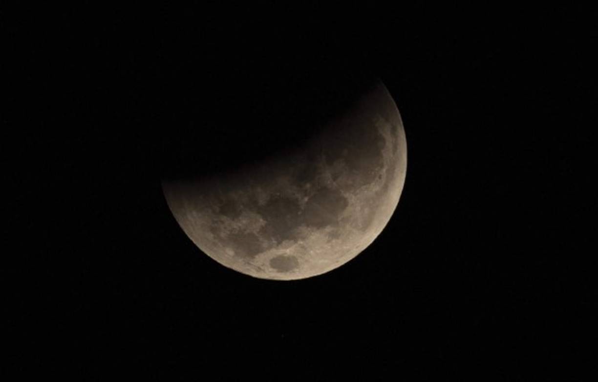 La segunda aparición será el 19 de noviembre. Con lo cual, el fenómeno de la Luna de sangre o roja tendrá lugar dos veces este año.