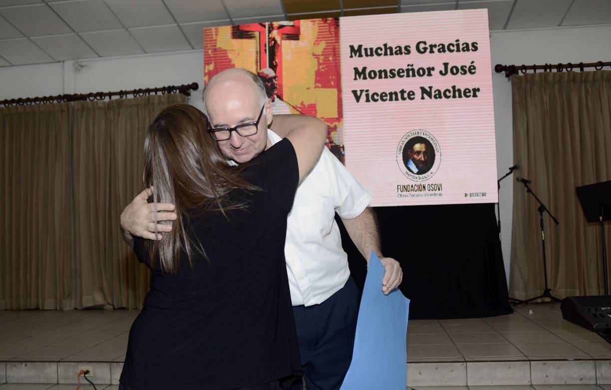 Padre Vicente Nacher es homenajeado por Fundación OSOVI