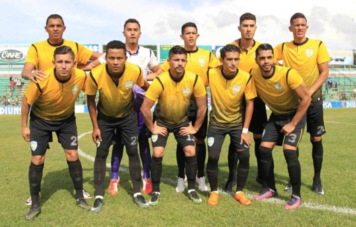 El Real de Minas y su equipo titular para enfrentar al campeón Marathón. El nuevo inquilino de la Liga Nacional tras seis jornadas no logra ganar.