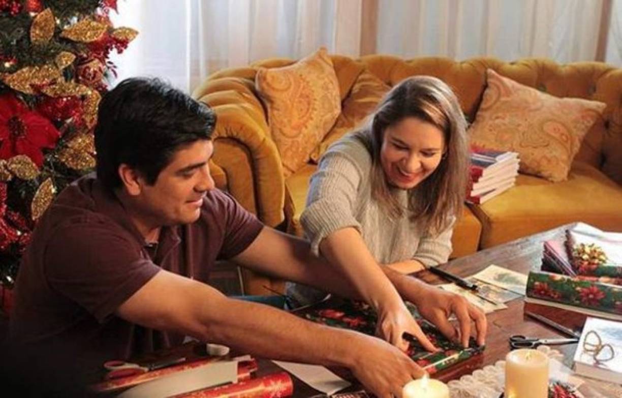 Asistió al colegio Saint Francis. Aunque le iba bien en las materias, no era de los alumnos muy empeñados en el estudio. En esa época también descubrió una pasión que todavía lo acompaña: la literatura. Leyó El Viejo y el mar, de Ernest Hemingway, y descubrió otro mundo desde las letras. Fue aquí cuando supo que quería ser escritor.