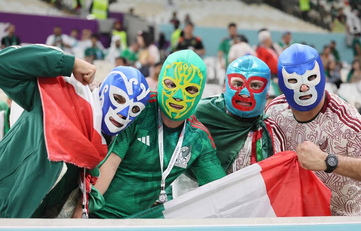 Cientos de aficionados mexicanos se hicieron presentes en el estadio Lusail de Doha para alentar a su selección en el partido contra Arabia Saudita por la última jornada del Grupo C del Mundial de Qatar 2022.