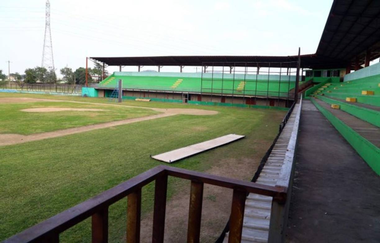 La falta de alumbrado y de seguridad en el diamante del Olímpico fue una de las causas por las que desapareció el béisbol mayor en SPS.