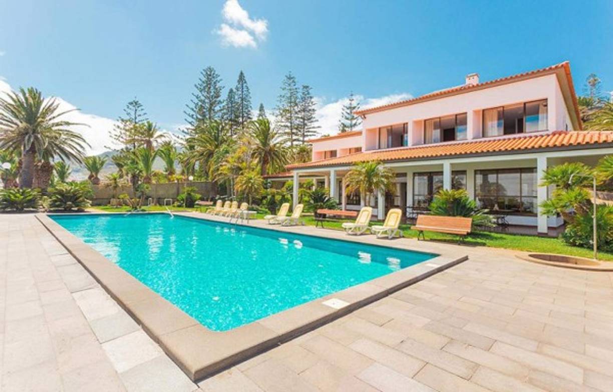 Así es la enorme y lujosa propiedad, que le cuesta a Cristiano Ronaldo la suma de 4.000 euros por semana. Foto cortesía Divinity.es