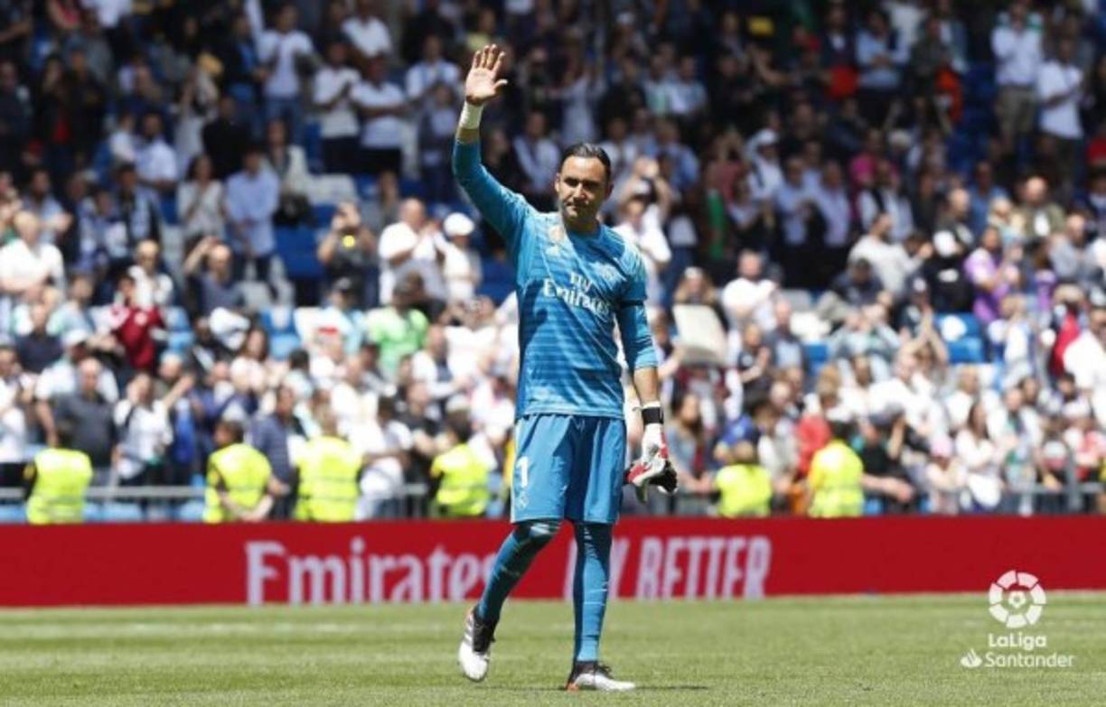 Keylor Navas: El presidente Florentino Pérez habló sobre el futuro del portero tico. 'Keylor Navas tiene contrato. El día que se vaya voy a despedirme, si no se va ¿por qué debo despedirme?', dijo en El Transitor de Onda Cero.