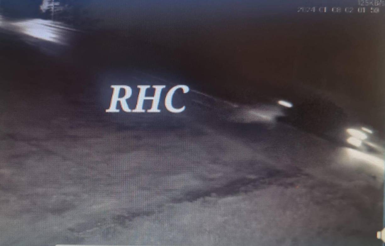 El vehículo que conducía Gilbert Reyes fue visto la última vez el domingo pasando rumbo a Monte Placentero, isla de Roatán, no se sabe si ahí iban las tres mujeres. 