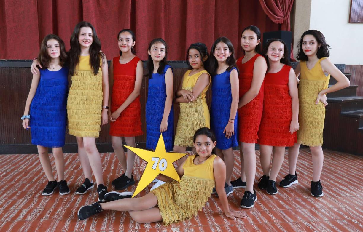 Alumnas de sexto uno